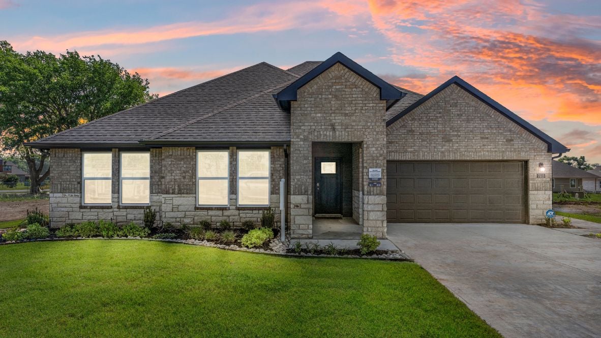 Owasso_Hawks-Landing-Model